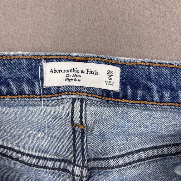 Abercrombie and Fitch The Mom High Rise Jeans Size 28/6 Blue Denim Button Fly - Picture 3 of 11